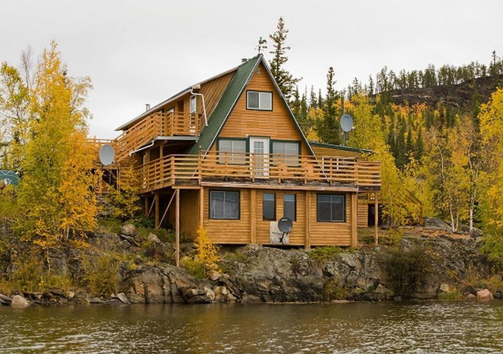 Yellow Dog Lodge, Inc. Yellowknife Exteriör bild
