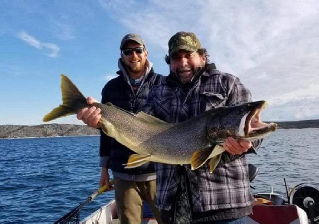 Yellow Dog Lodge, Inc. Yellowknife Exteriör bild