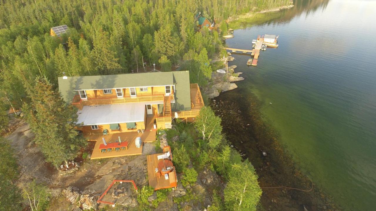 Yellow Dog Lodge, Inc. Yellowknife Exteriör bild