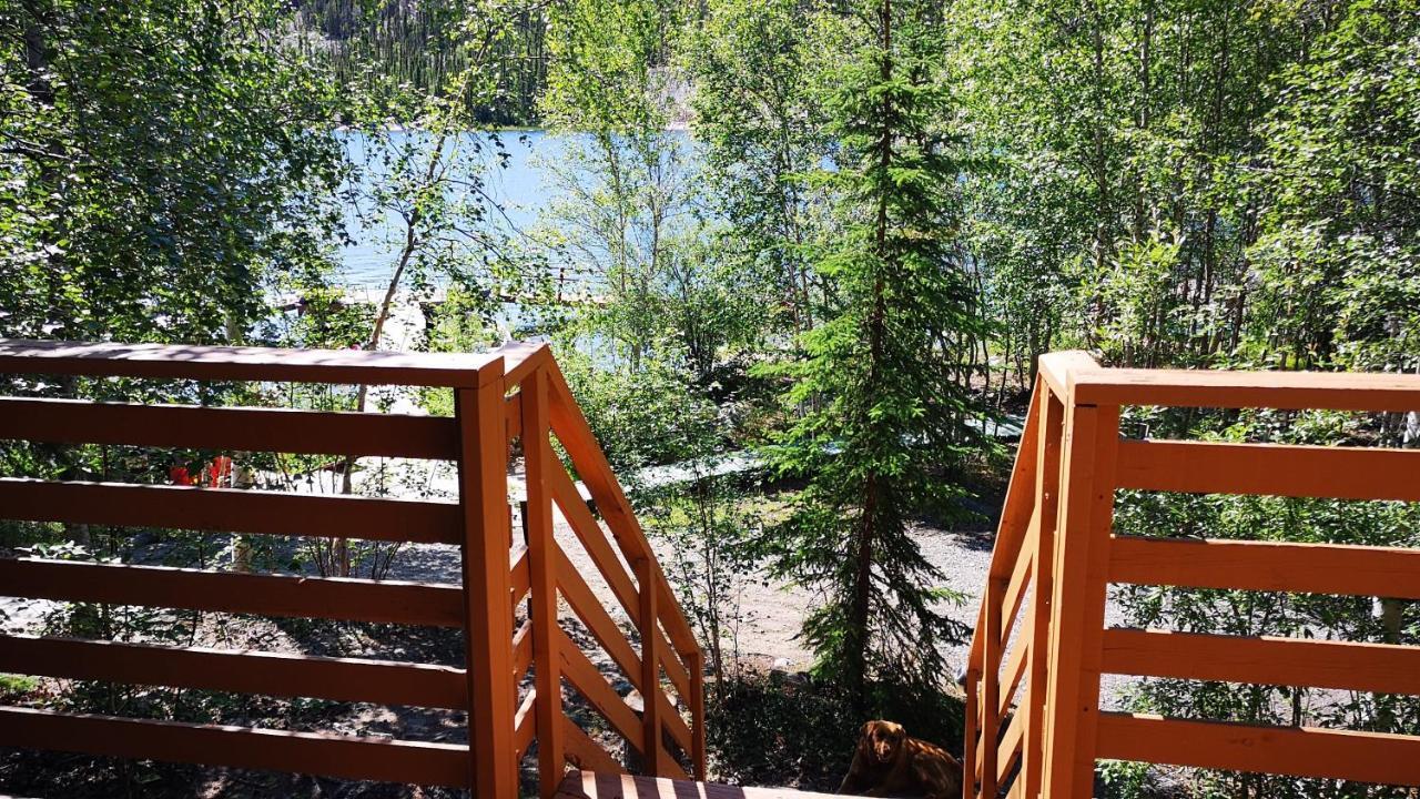 Yellow Dog Lodge, Inc. Yellowknife Exteriör bild
