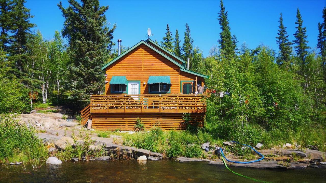 Yellow Dog Lodge, Inc. Yellowknife Exteriör bild