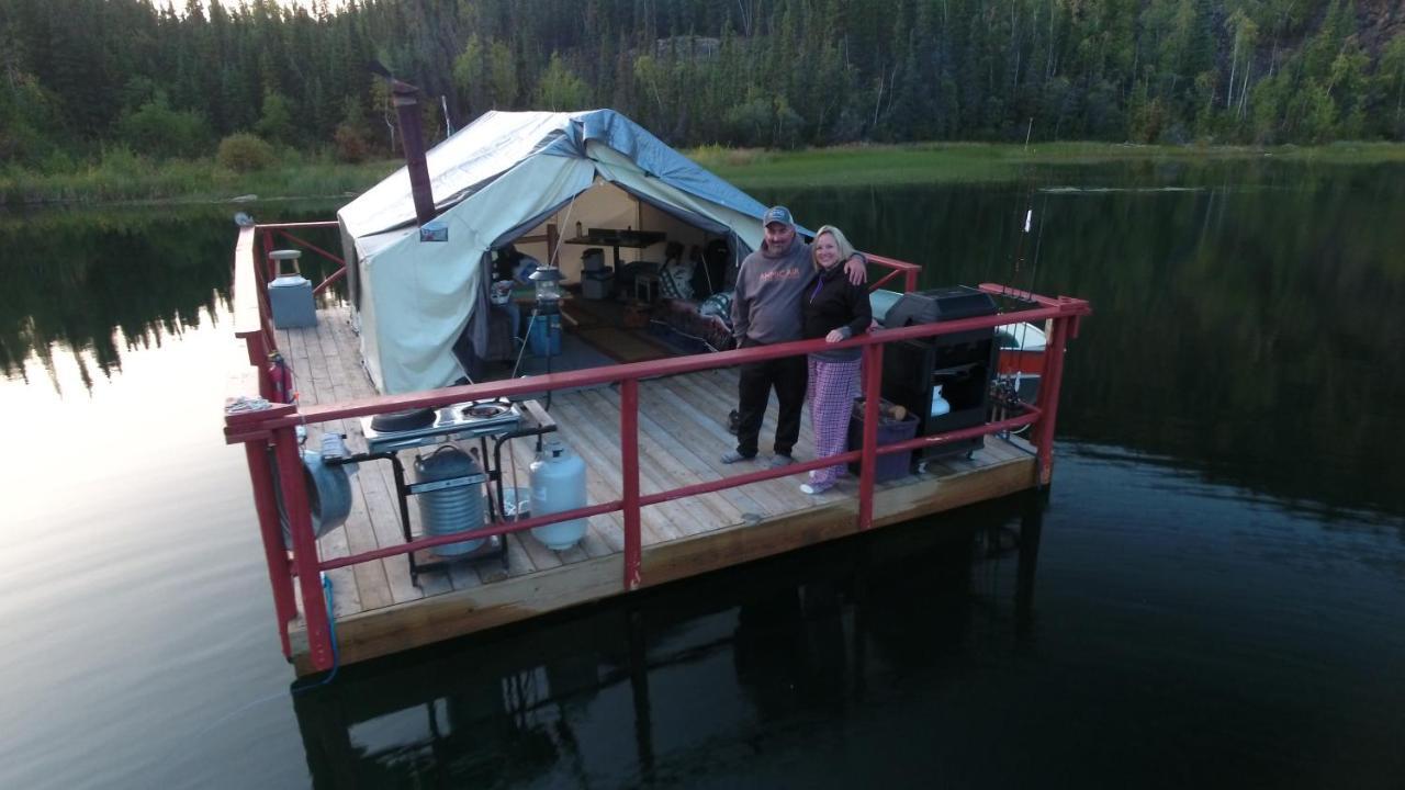 Yellow Dog Lodge, Inc. Yellowknife Exteriör bild